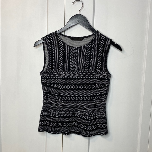 BCBGMaxAzria Yasmin Black and White Patterned Sleeveless Top - XXS - Picture 1 of 5